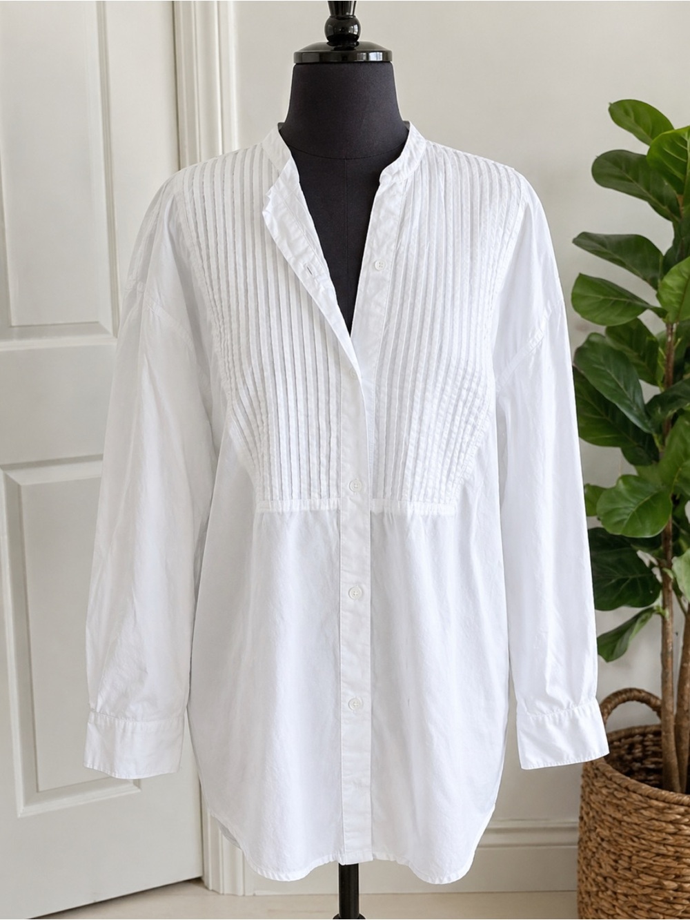 Old Navy White Boyfriend Button-Down Shirt